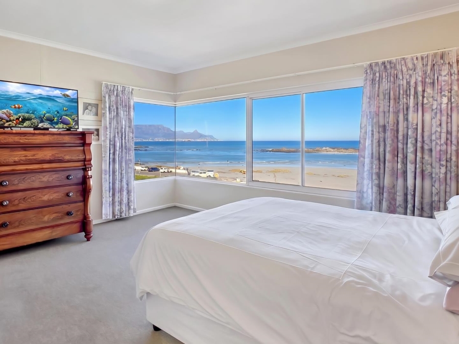 5 Bedroom Property for Sale in Bloubergstrand Western Cape